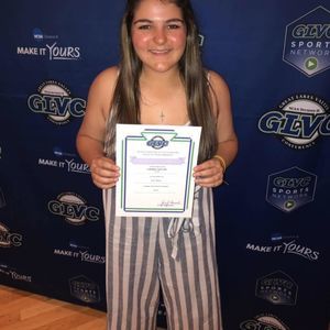 Meet your Posher, Cierra